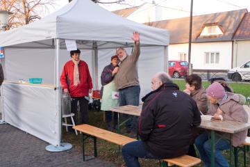 Vianočné trhy v Ivanke č.10 Obecná kapustnica Vianočné trhy v Ivanke č.10 Obecná kapustnica
