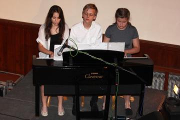 Spoločný koncert ZUŠ Pozořice a ZUŠ Ivanka pri Dun Spoločný koncert ZUŠ Pozořice a ZUŠ Ivanka pri Dun