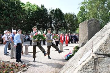 Pietna spomienka na M.R.Štefánika obr.11 Pietna spomienka na M.R.Štefánika obr.11
