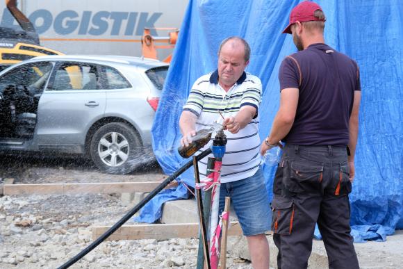 Odoberanie vzoriek vody - zberný dvor Abask Recykling Odoberanie vzoriek vody - zberný dvor Abask Recykling