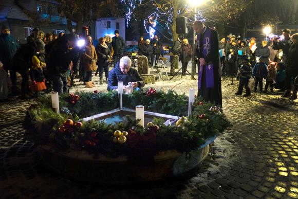 Zapálenie 1. adventnej sviečky, Ivanka pri Dunaji Zapálenie 1. adventnej sviečky, Ivanka pri Dunaji