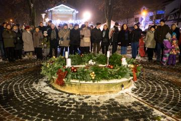Zapálenie 1. adventnej sviečky obr.1 Zapálenie 1. adventnej sviečky obr.1