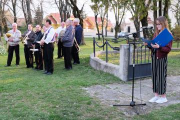74. výročie oslobodenia obce obr.15 74. výročie oslobodenia obce obr.15